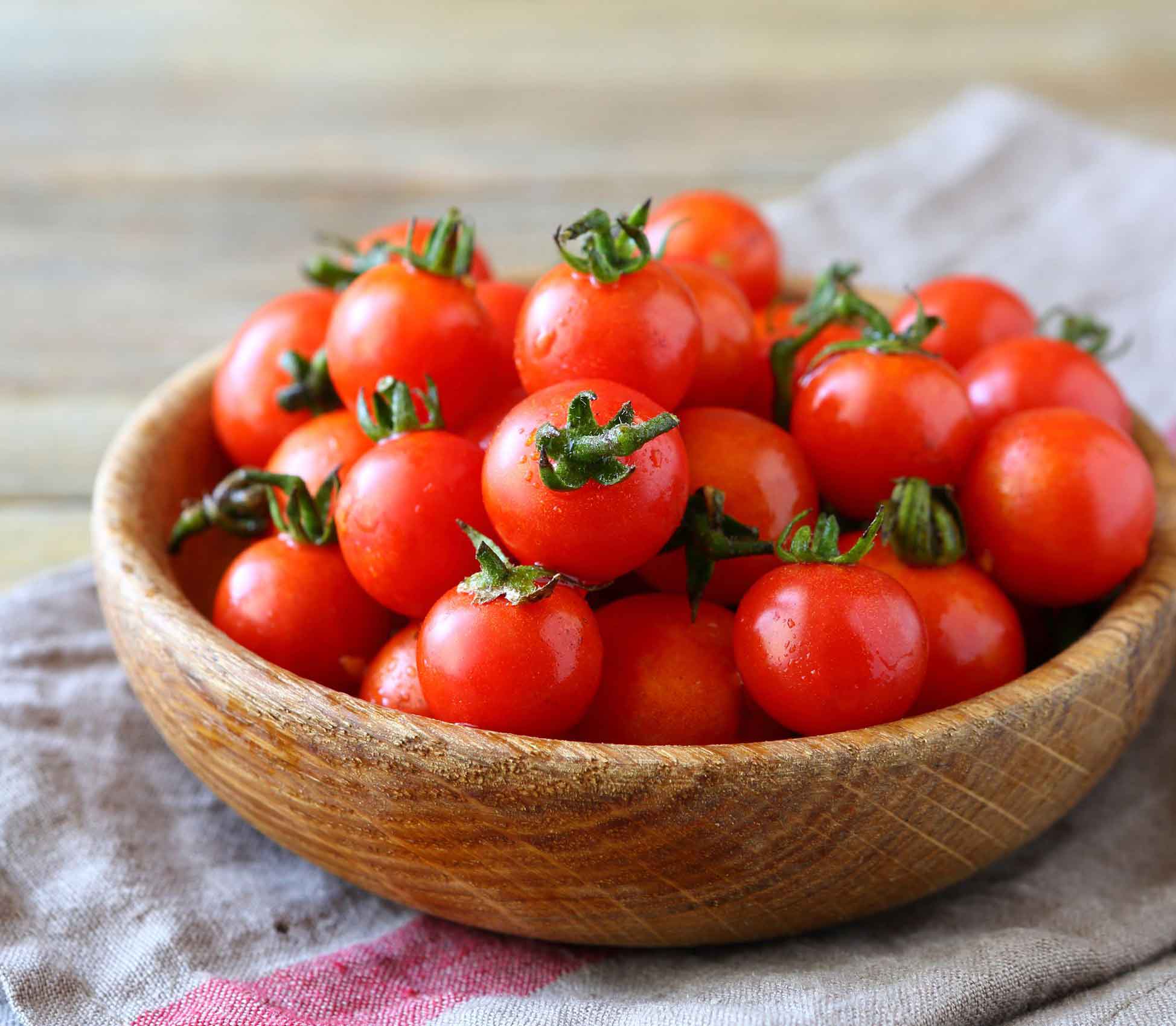 در مورد گوجه فرنگی بیشتر بدانید
